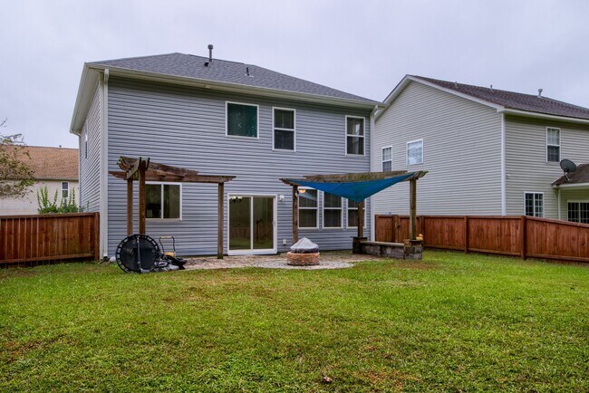 Building Photo - 208 Woodbrook Way
