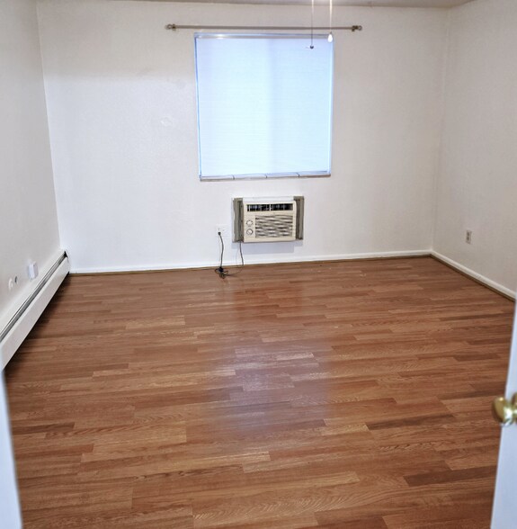 Building Photo - 1304 S Parker Rd