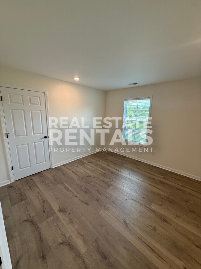 Building Photo - 5272 Slasham Rd