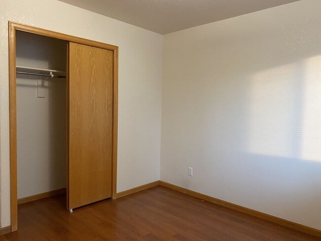 Building Photo - 3 Bed, 2 Bath Duplex in West Fort Collins close to Foothills