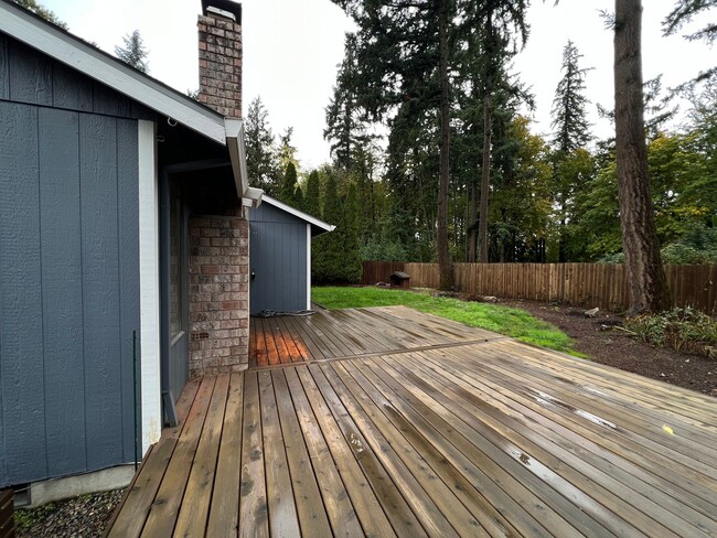 Building Photo - Charming 3-Bed, 2-Bath Retreat!