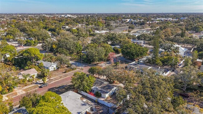 Building Photo - 424 72nd St N