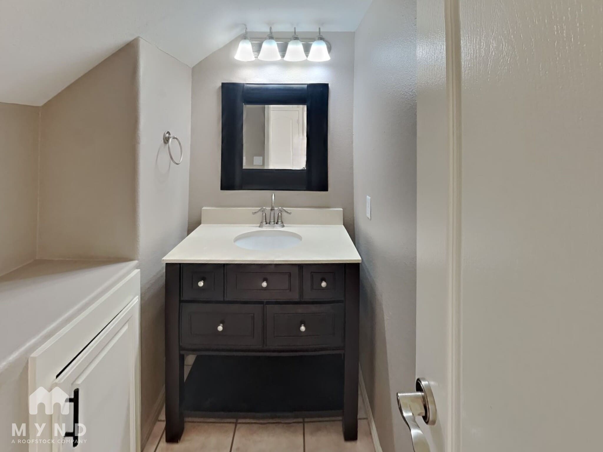 Building Photo - 8620 N Cantora Way