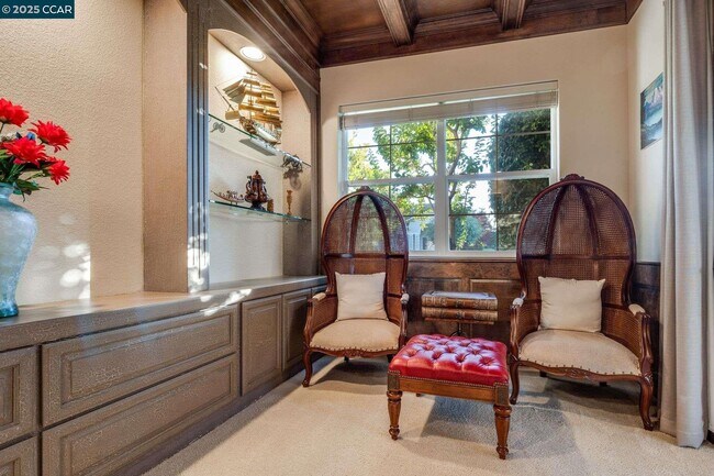 Building Photo - 1105 Peacock Creek Dr