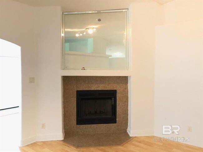 Building Photo - 9286 Ottawa Dr