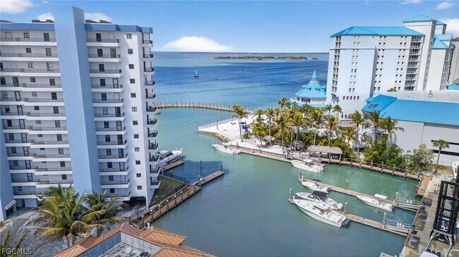 Building Photo - 15021 Punta Rassa Rd