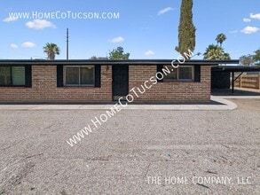 Building Photo - 4537 E Fairmount St