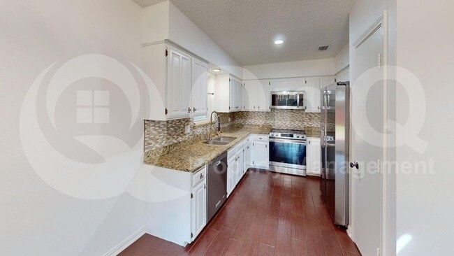 Building Photo - 217 Creekside Ln