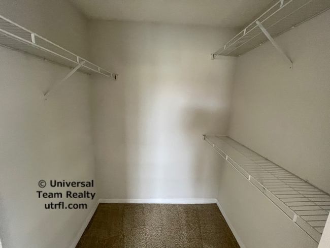 Building Photo - 11521 Villa Grand