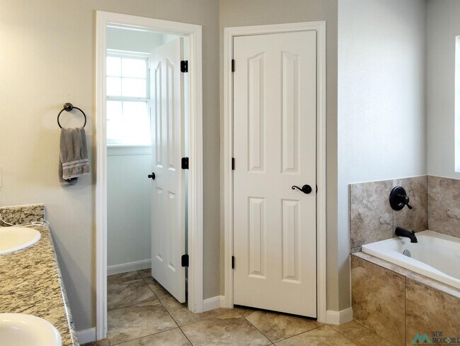 Building Photo - 2304 Ralph Boone