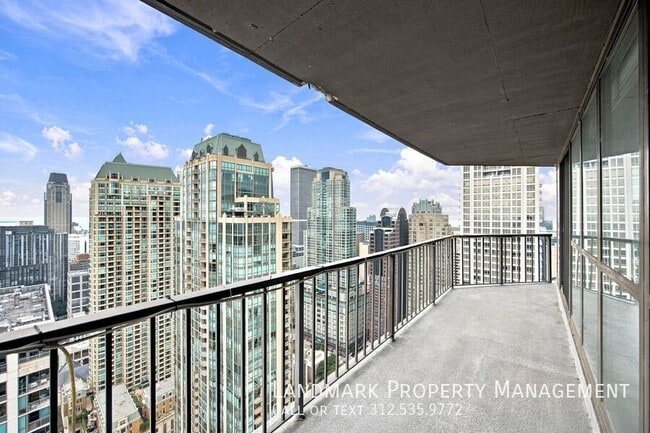 Building Photo - 10 E Ontario St