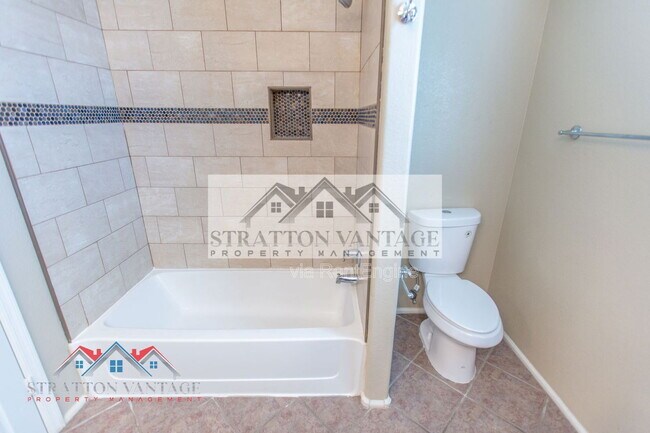 Building Photo - 4808 W Allen St