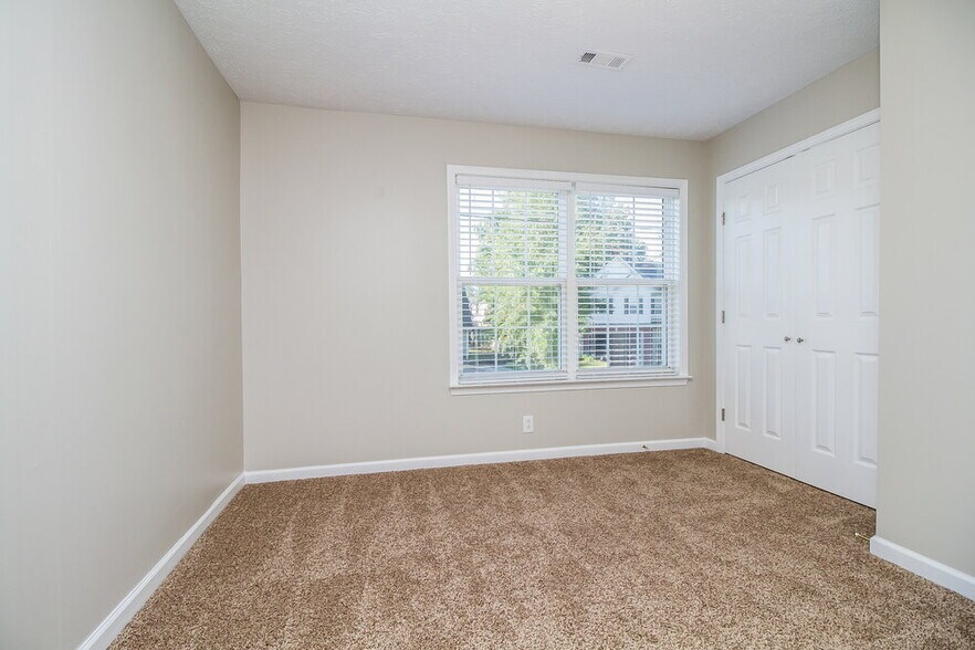 Building Photo - 730 General Barksdale Dr