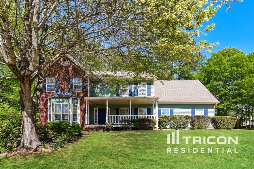 Primary Photo - 2777 Brook Forest Dr