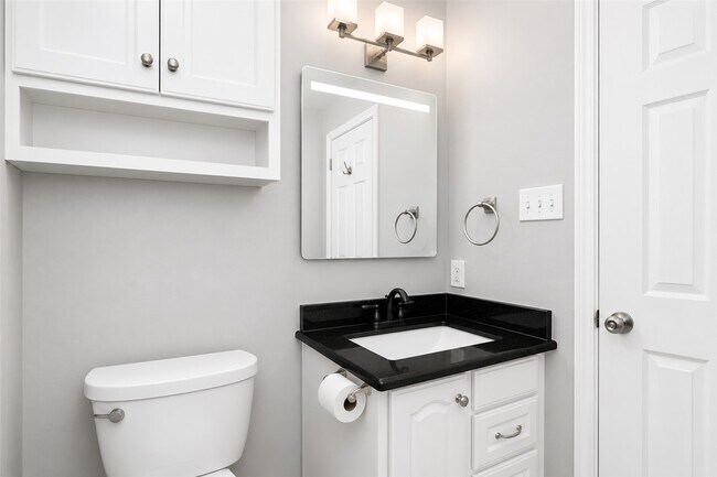 Building Photo - 9531 Weatherwood Dr