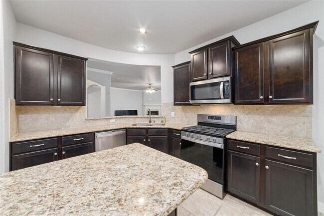 Building Photo - 21606 Hansom Dr