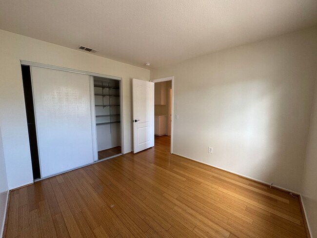 Building Photo - 3 Bedroom House in Temecula for rent
