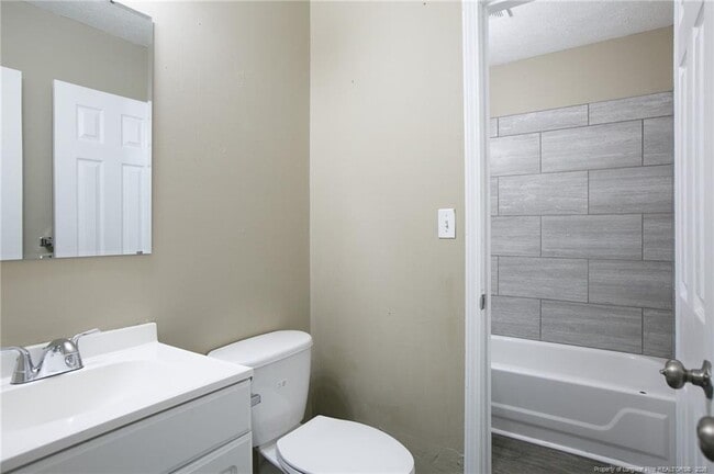 Building Photo - 912 Spellman Dr