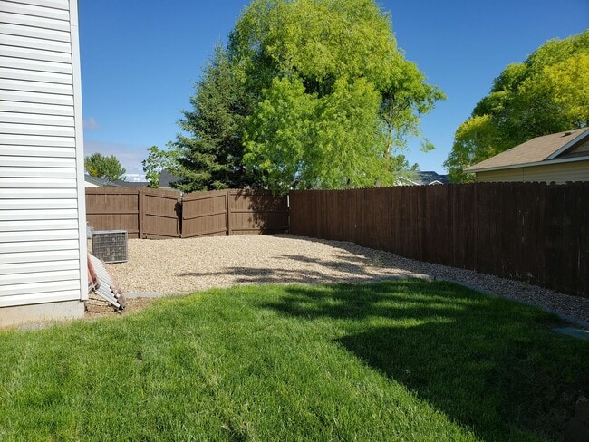 Building Photo - 3 Bed 2.5 Bath House