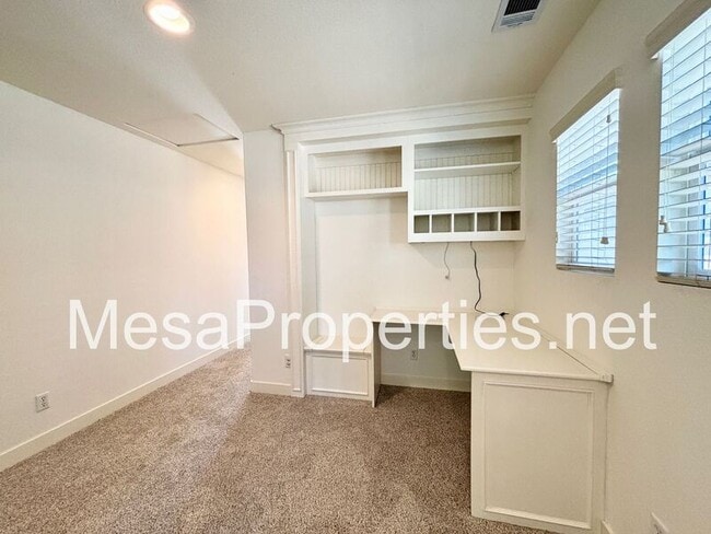 Building Photo - 11433 Mountain View Dr