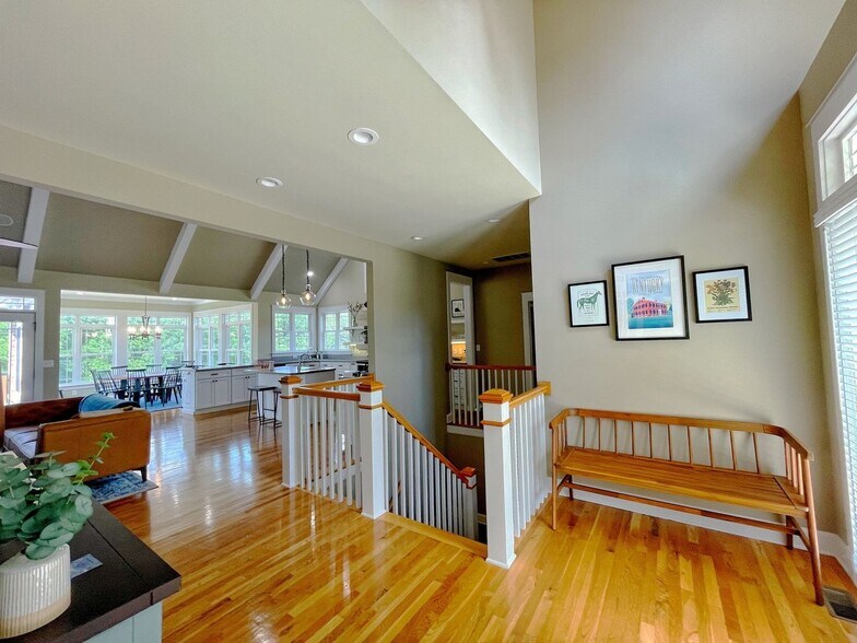 Building Photo - 109 Lantern Trail