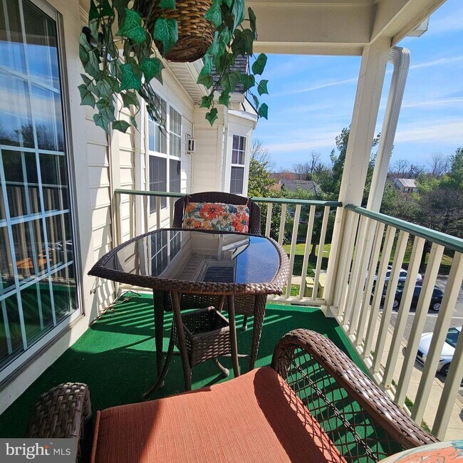 Building Photo - 6600 St Ignatius Dr