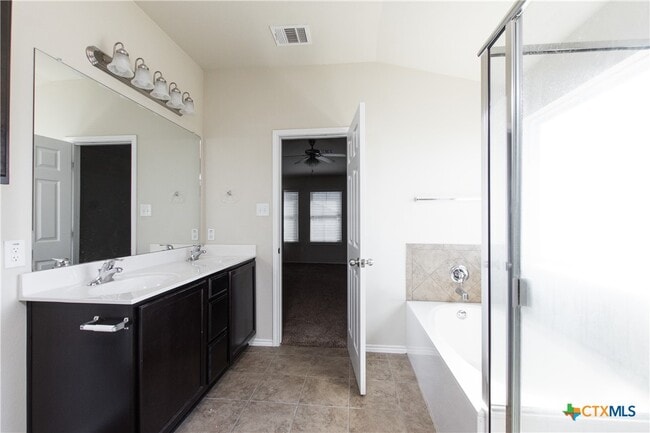 Building Photo - 3007 Black Orchid Dr