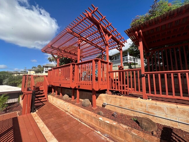 Building Photo - 348ADA