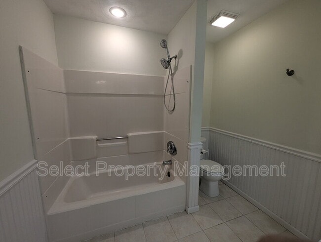 Building Photo - 3226 Arrowwood Dr