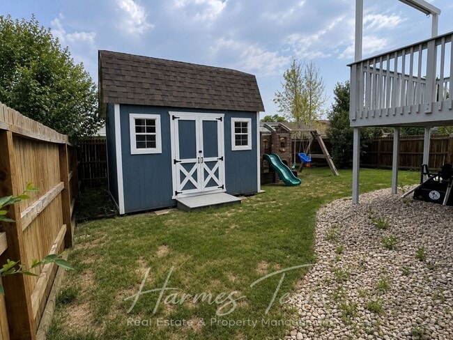 Building Photo - 5960 Grapevine Dr