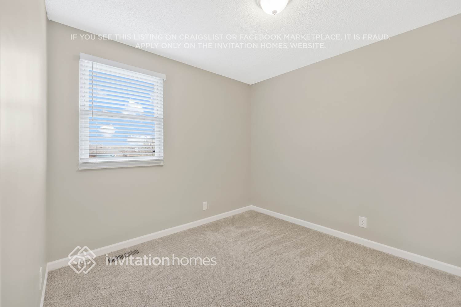 Building Photo - 1004 Carriage Way Ct