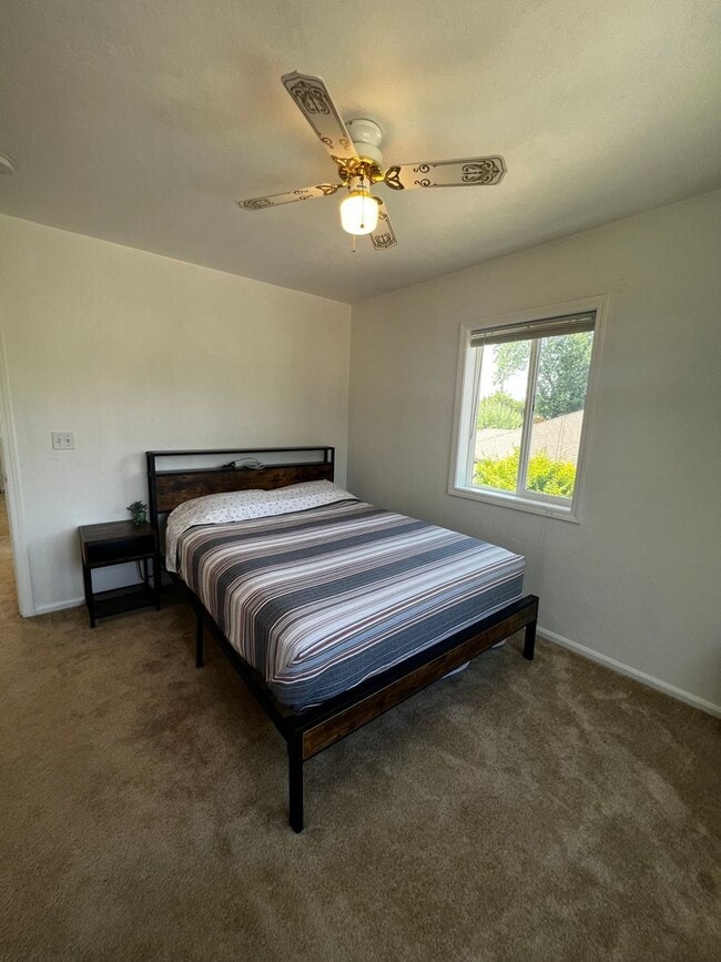 Building Photo - 4-Bedroom 3-Bathroom house with attached 1 bedroom apartment