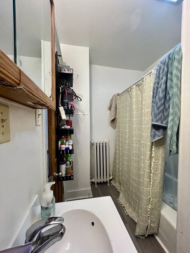 Building Photo - 6209 Raleigh St