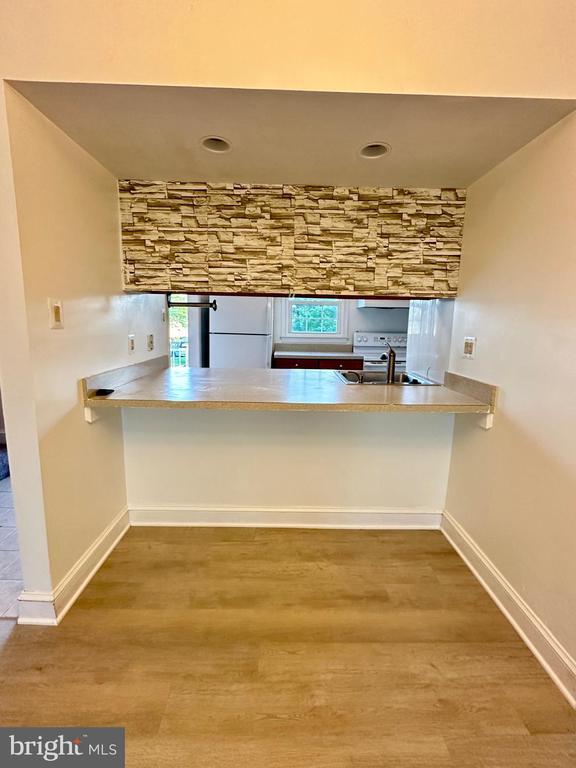 Building Photo - 14434 Cool Oak Ln