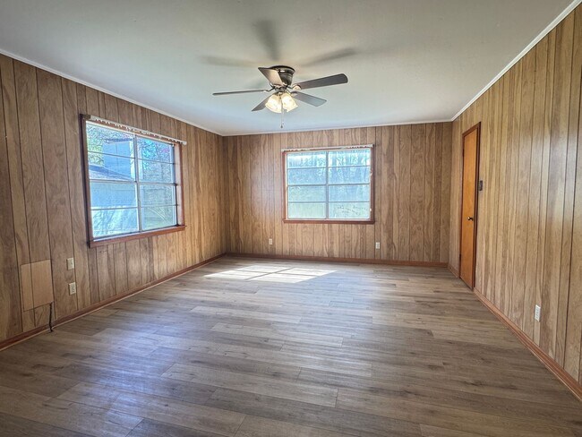 Building Photo - 3 Bed, 2 Bath Home in Grambling!