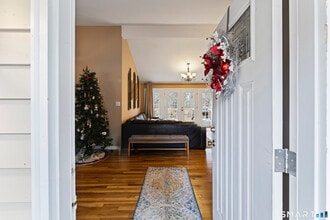 Building Photo - 1 Hawthorne Cove