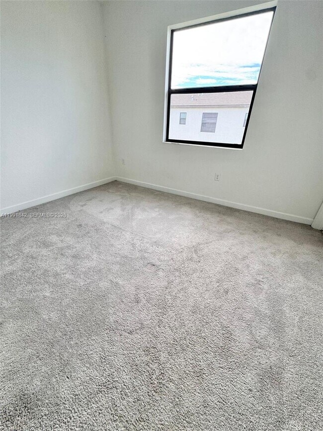 Building Photo - 12986 SW 232nd Ter