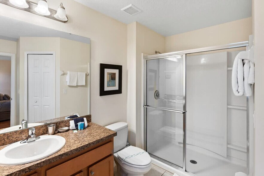 Building Photo - 481 Las Fuentes Dr