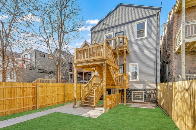 Building Photo - 6613 S Langley Ave