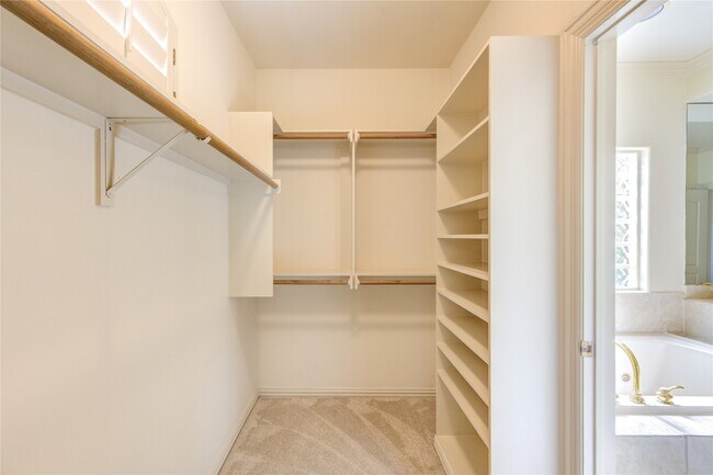 Building Photo - 1502 Ashbury Park Ln