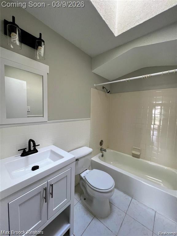 Building Photo - 1824 University St