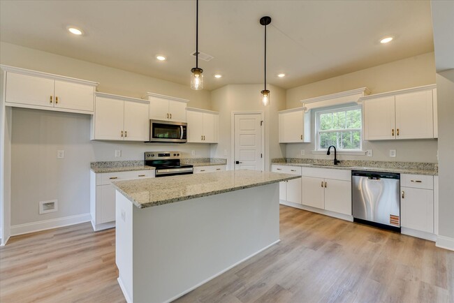 Building Photo - Brand New 5 Bed 3 Bath Near Fort Eisenhower!!