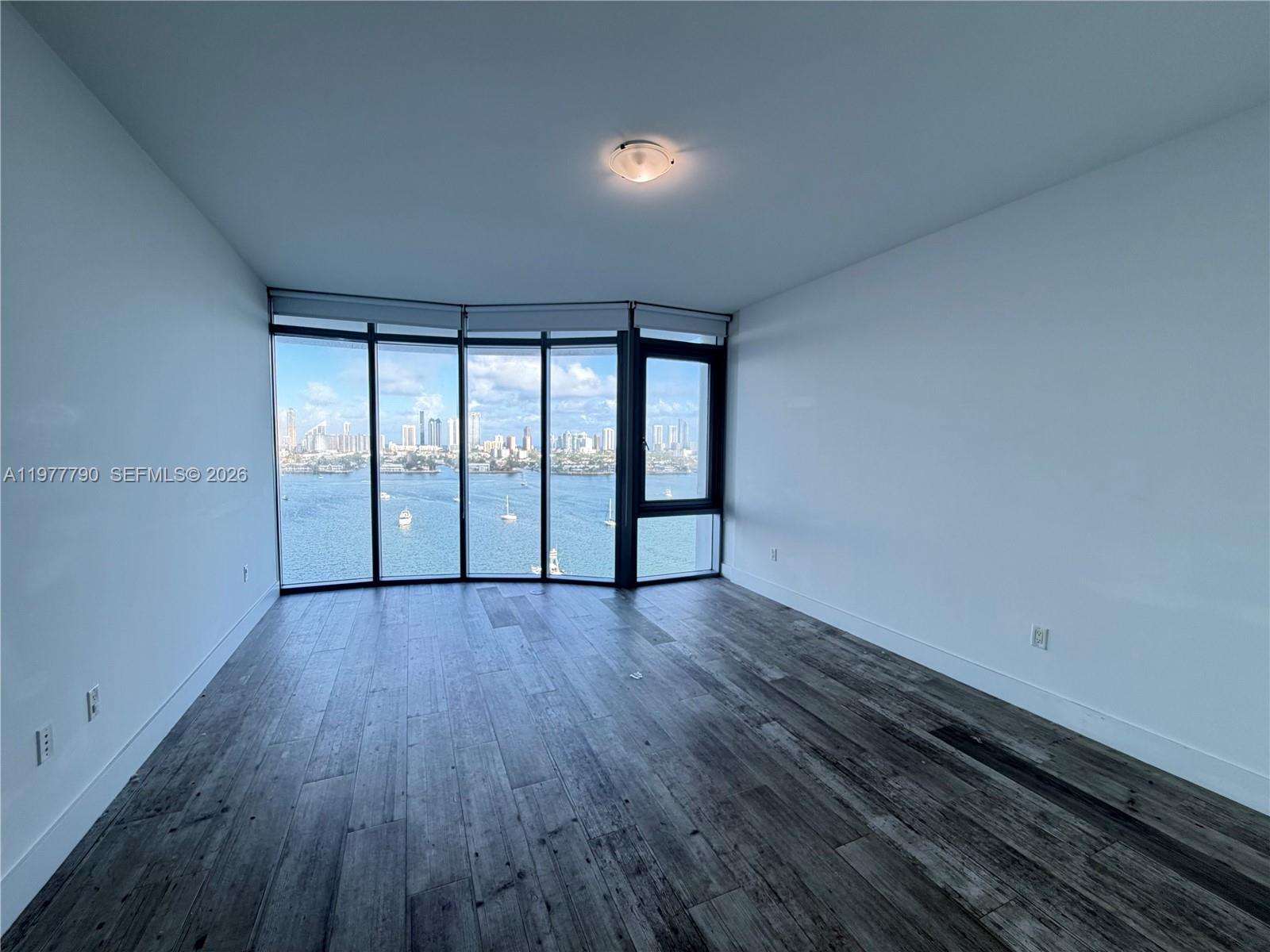 Building Photo - 17111 Biscayne Blvd