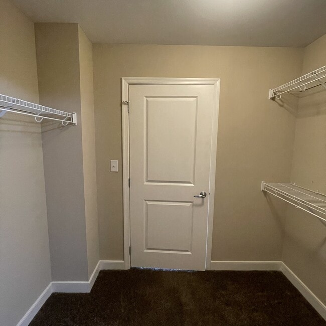 Building Photo - 155 Potomac Passage