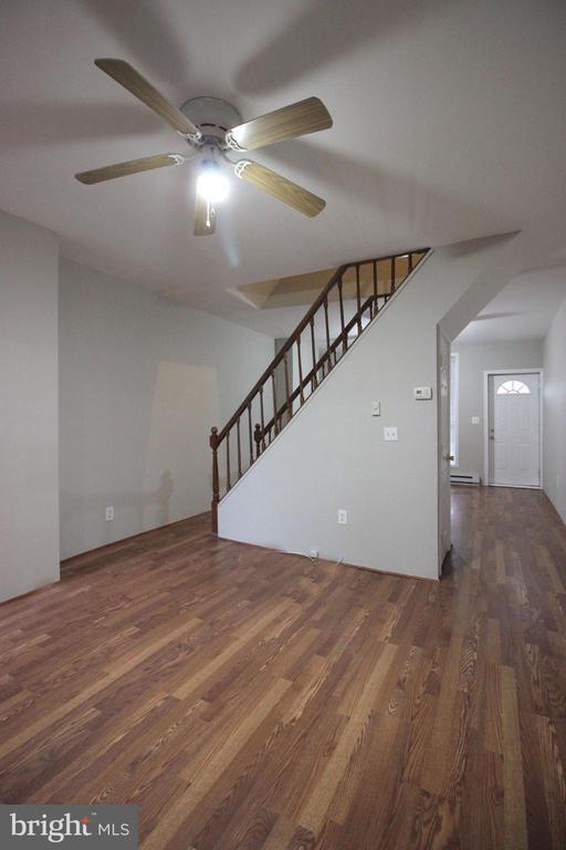 Building Photo - 3501 Chestnut Ave