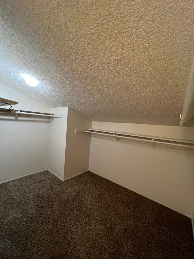 Building Photo - 8081 Hillandale Dr