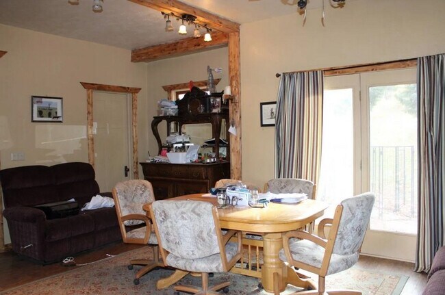 Building Photo - 505 Camas Creek Loop