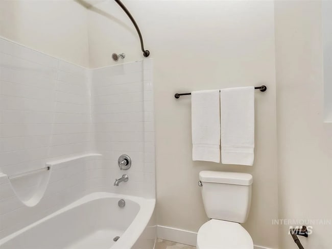 Building Photo - 6631 S Kirra Way