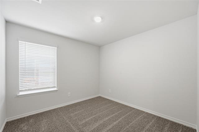 Building Photo - 1315 Hopes Lk Dr