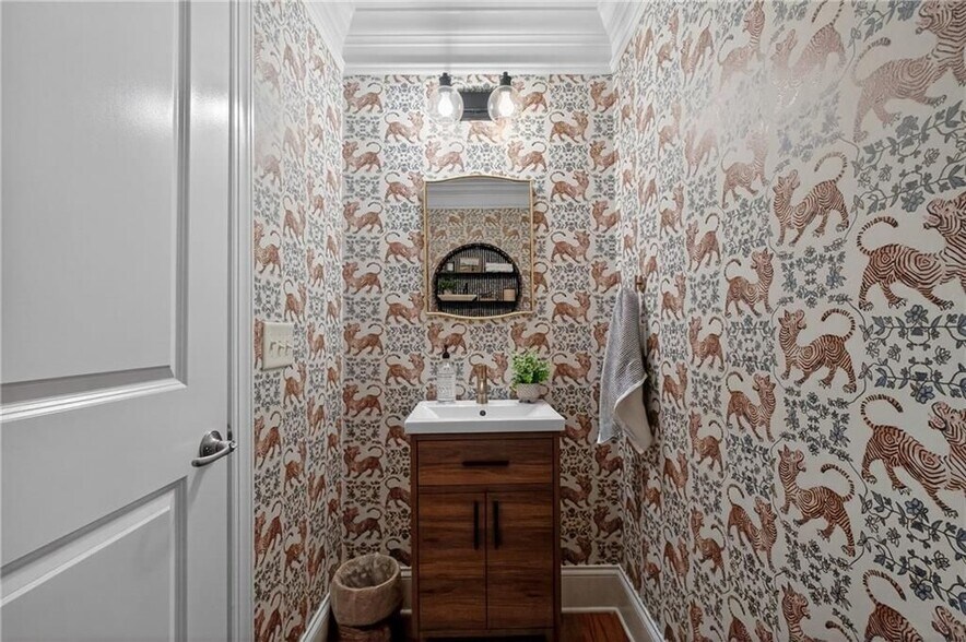 Building Photo - 428 Bill Kennedy Wy SE